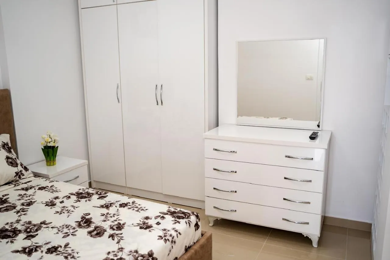 Rusi Apartments Sarandë