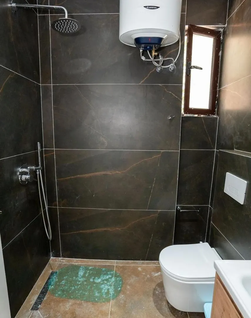 Rusi Apartments Sarandë