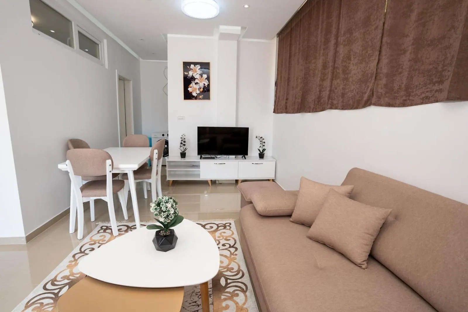 Rusi Apartments Sarande Albania